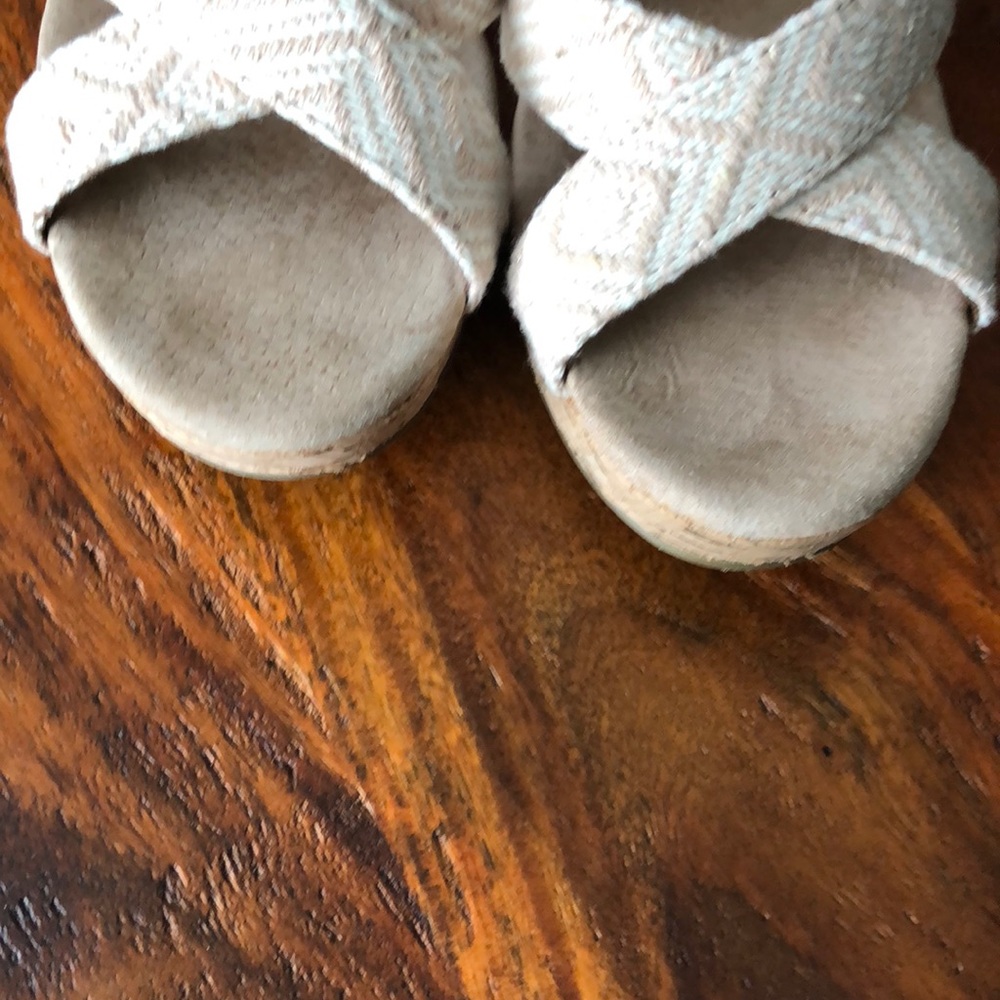 Toms Wedges - Picture 4 of 4